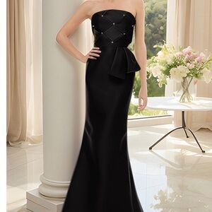 Elegant Black Satin Gown w Wrap